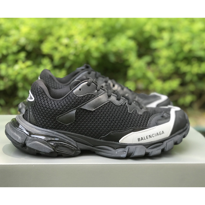 Balenciaga Phantom Trainer Low-Top Sneaker Black/White  - FashionPlug