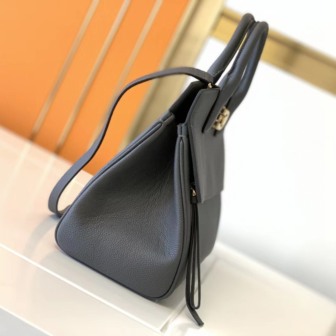 Ferragamo Studio Soft Bag(29-25-14.5cm)   21H159 - FashionPlug