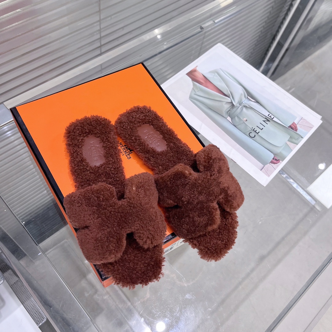 Hermes Oran Sandal - FashionPlug
