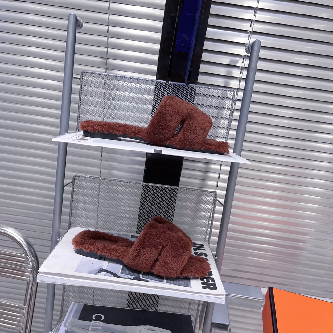 Hermes Oran Sandal - FashionPlug