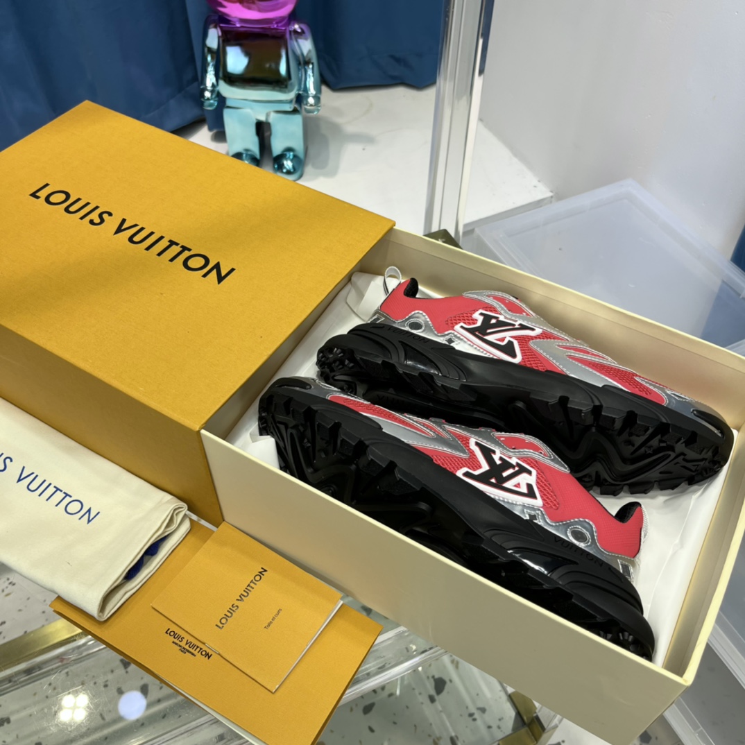 Louis Vuitton  LV Runner Tatic Sneaker     1AA39A - FashionPlug