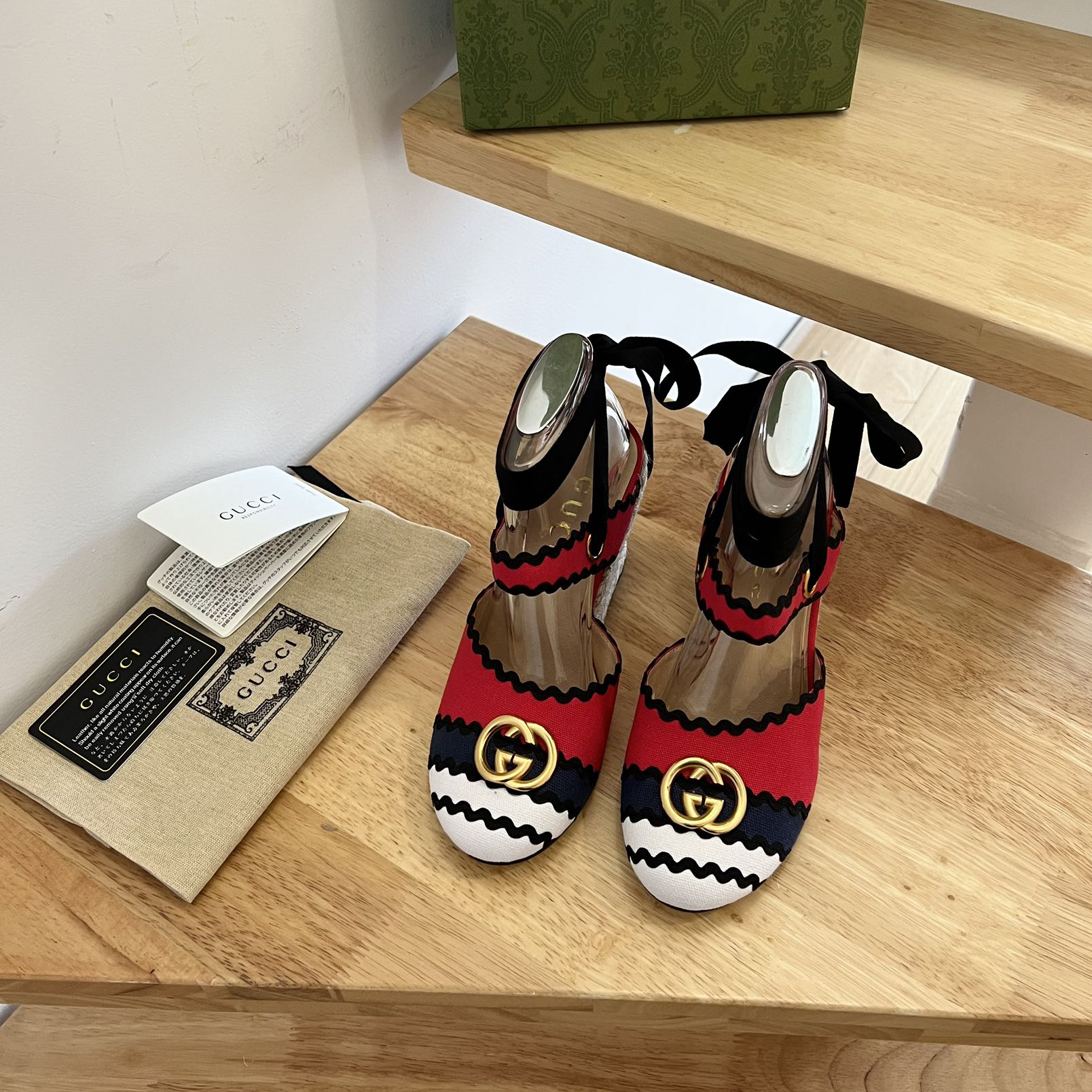 Gucci Women's Platform Espadrilles - FashionPlug