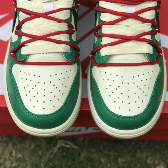 Nike Dunk  Low Sneaker    DH0952-100 - FashionPlug
