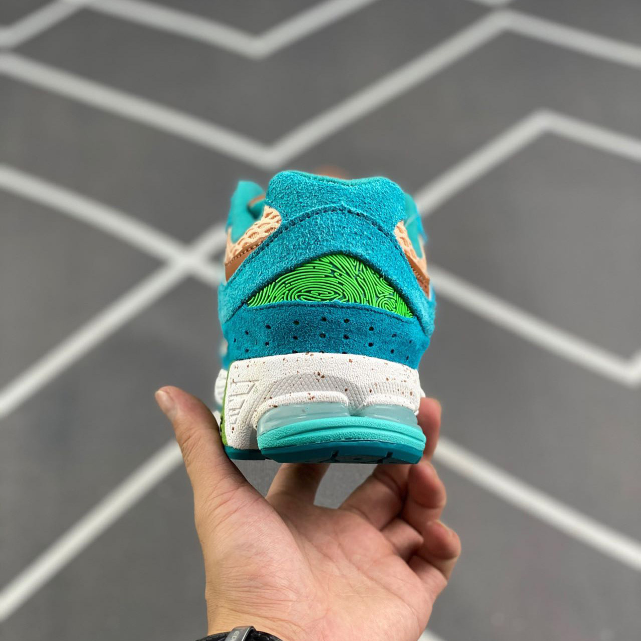 New Balance Running Sneakers          M2002RDD   - FashionPlug