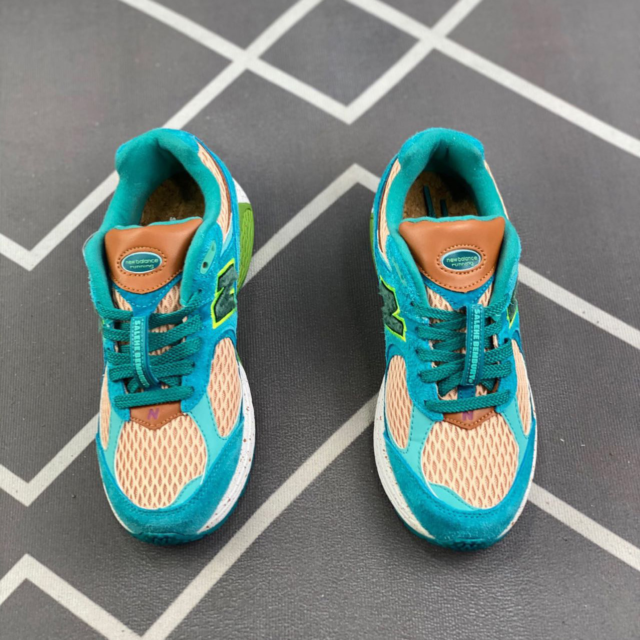 New Balance Running Sneakers          M2002RDD   - FashionPlug