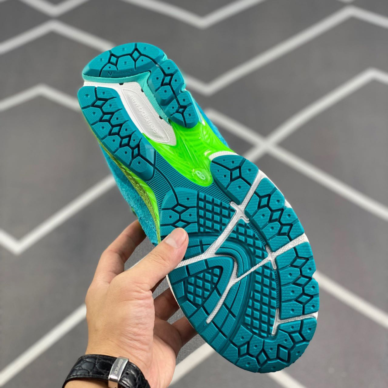 New Balance Running Sneakers          M2002RDD   - FashionPlug