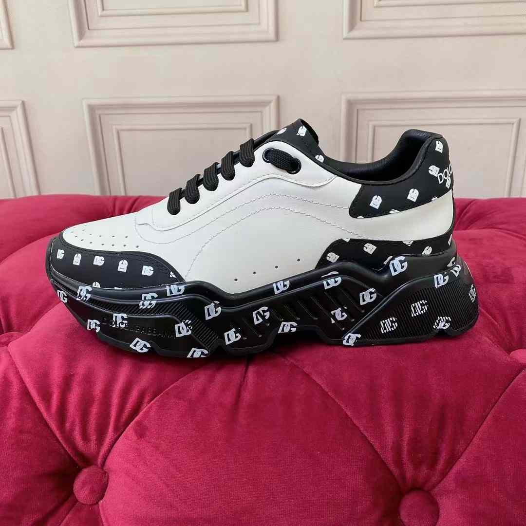 Dolce & Gabbana Calfskin Nappa Daymaster Sneakers - FashionPlug