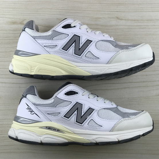 New Balance 990 V3 Sneakers          - FashionPlug