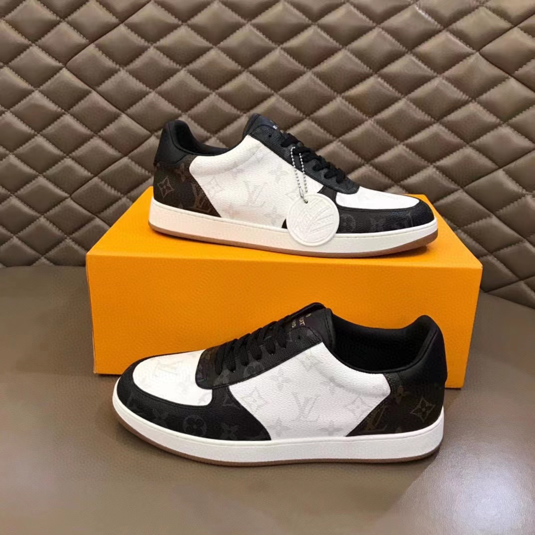 Louis Vuitton Rivoli Sneaker   1A8WGA - FashionPlug