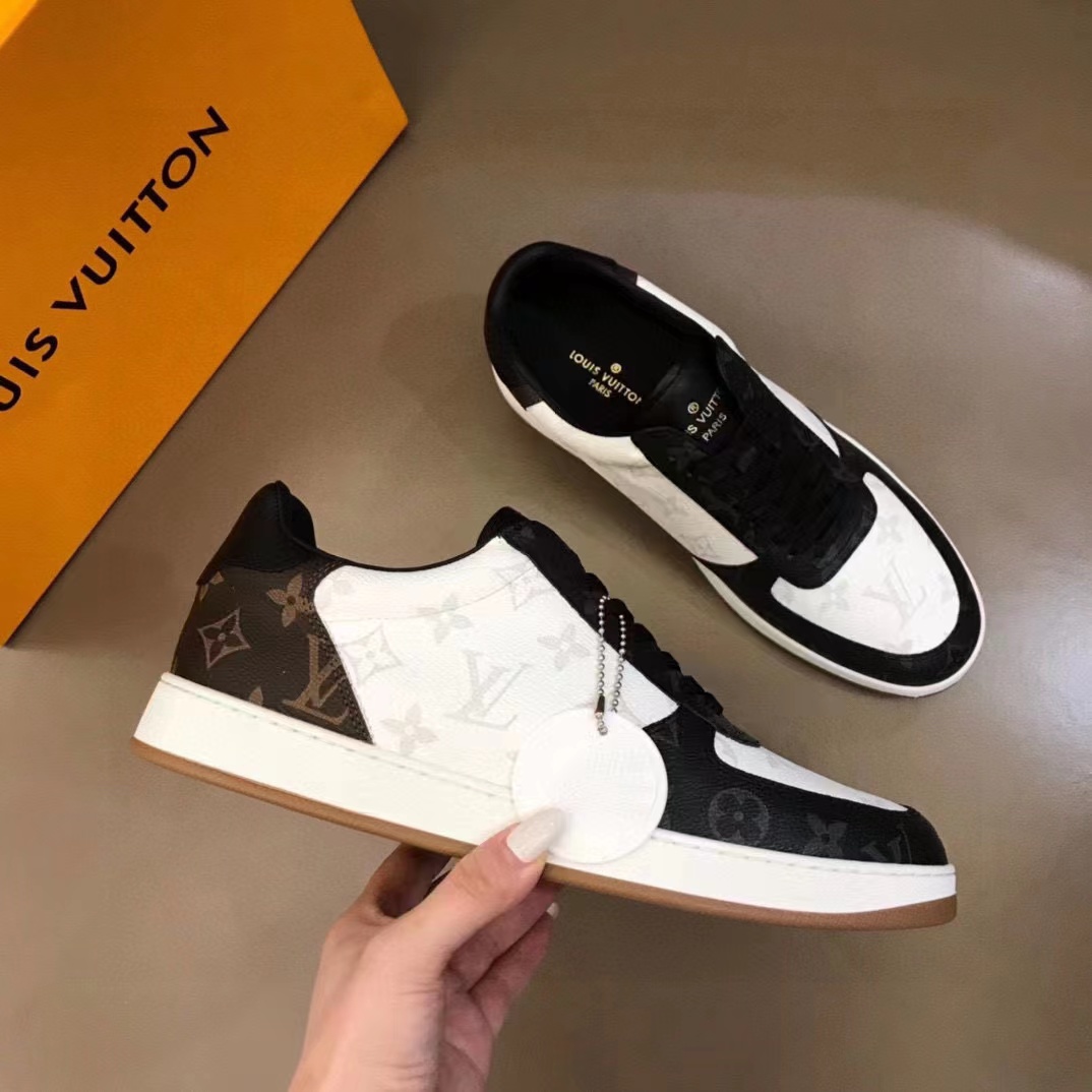 Louis Vuitton Rivoli Sneaker   1A8WGA - FashionPlug