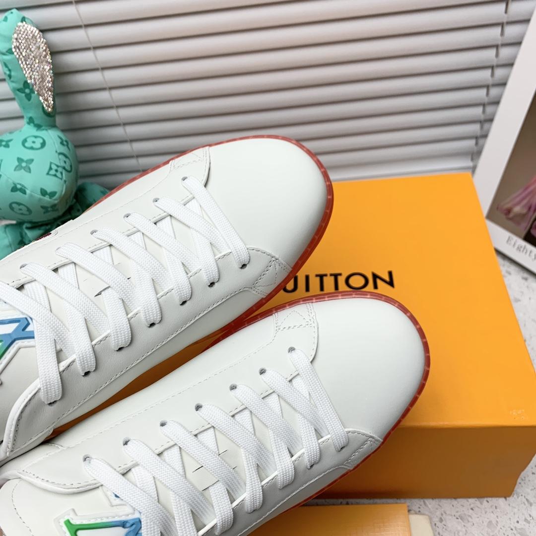 Louis Vuitton Luxembourg Samothrace Sneaker      1A9G09 - FashionPlug