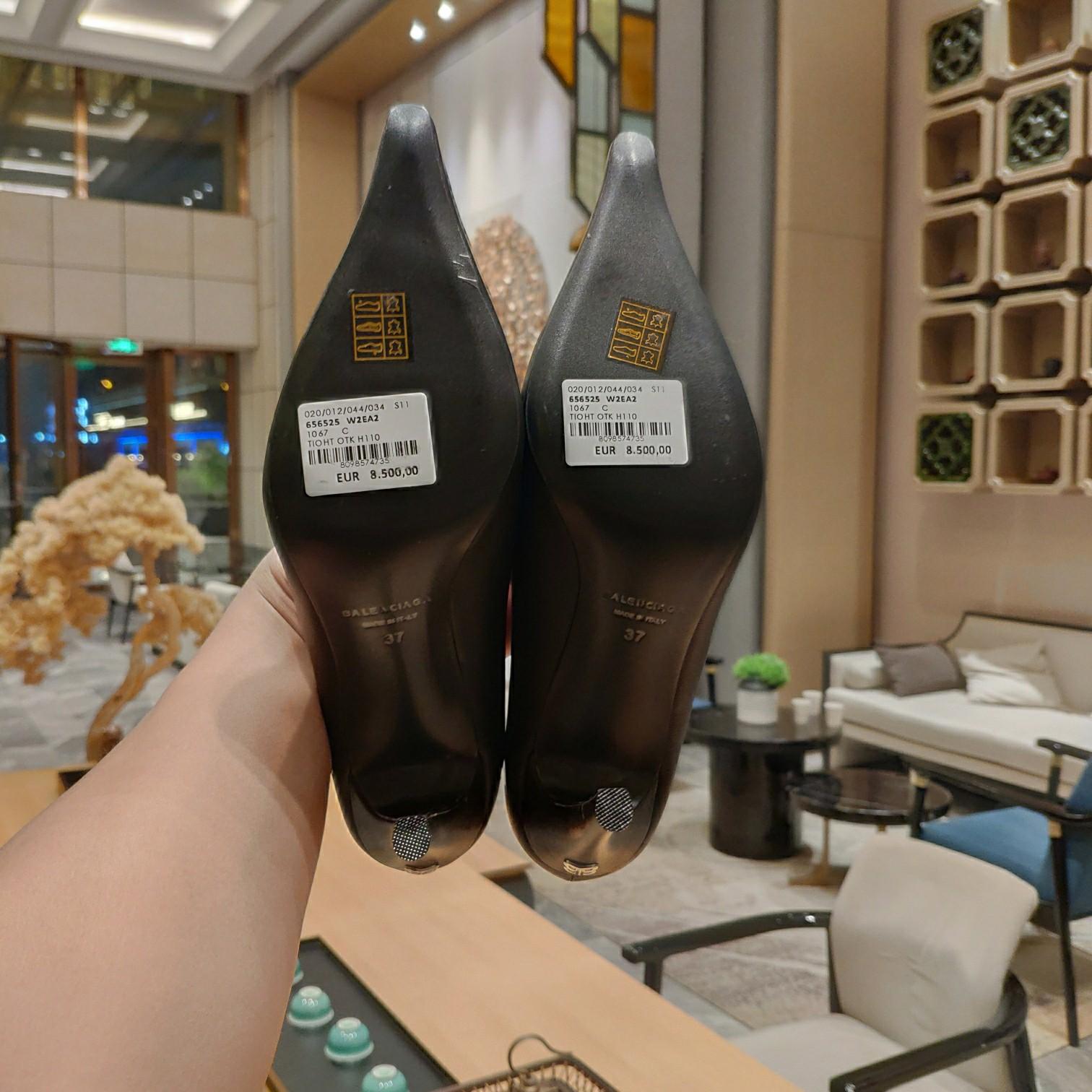 Balenciaga Odeon 90mm Pump  - FashionPlug