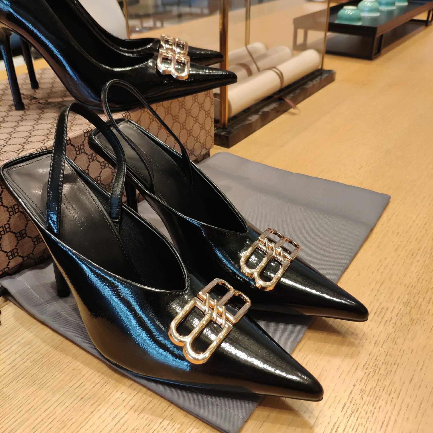 Balenciaga BB Leather Pumps - FashionPlug