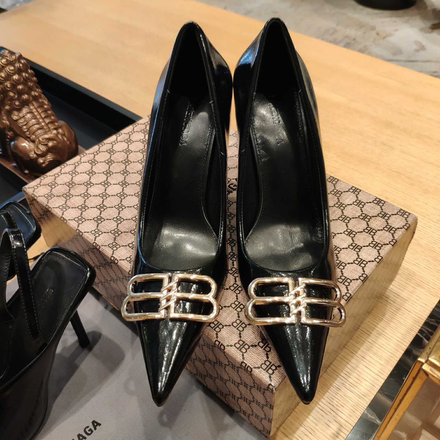 Balenciaga BB Leather Pumps - FashionPlug