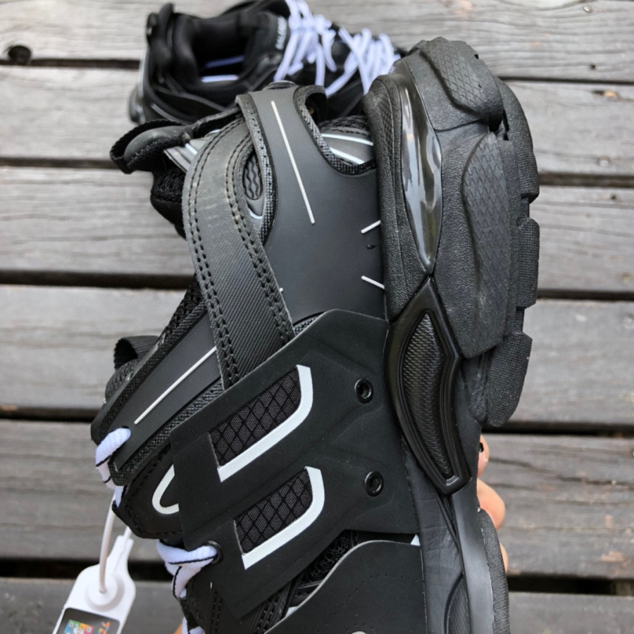Balenciaga Track 3.0 Sneaker  - FashionPlug