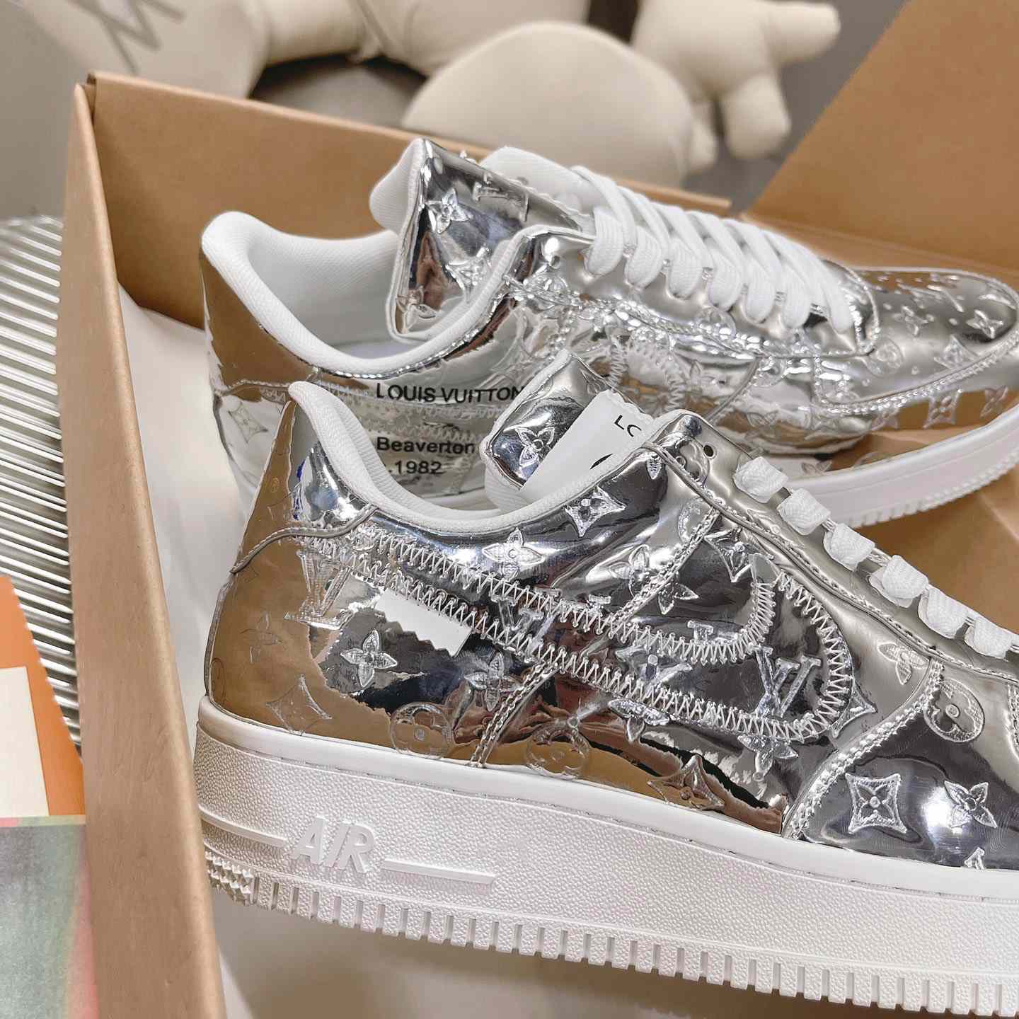 Louis Vuitton x Air Jordan1 Low AJ1 Sneaker - FashionPlug