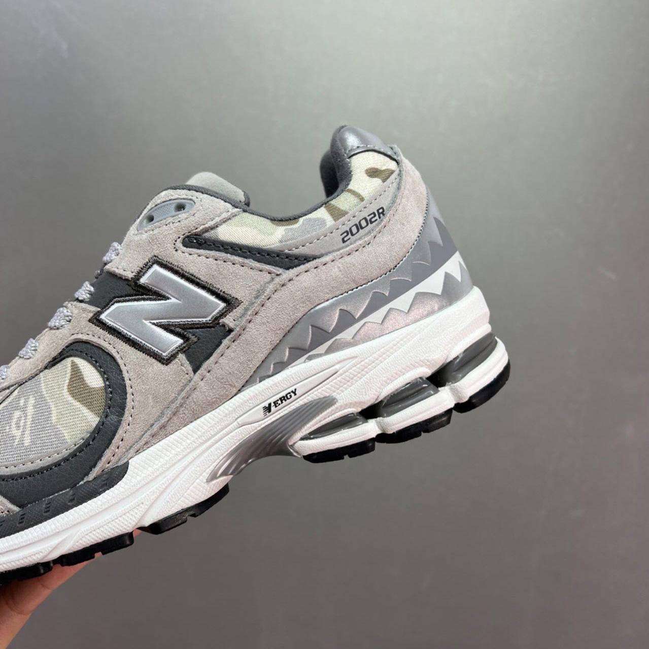 New Balance 2002R x Bape Sneakers             M2002RBF  - FashionPlug