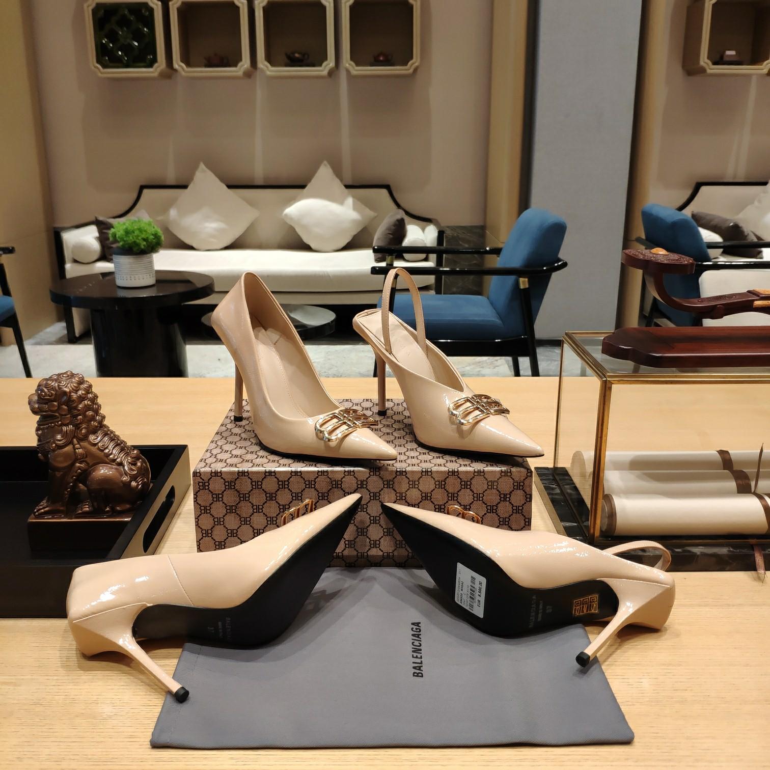 Balenciaga BB Leather Pumps - FashionPlug