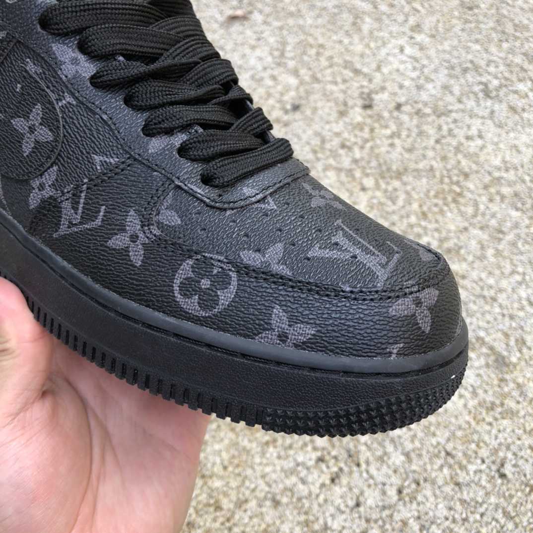 Louis Vuitton LV x Nike Air Force 1 x Off-White Sneaker       1A9VD8 - FashionPlug