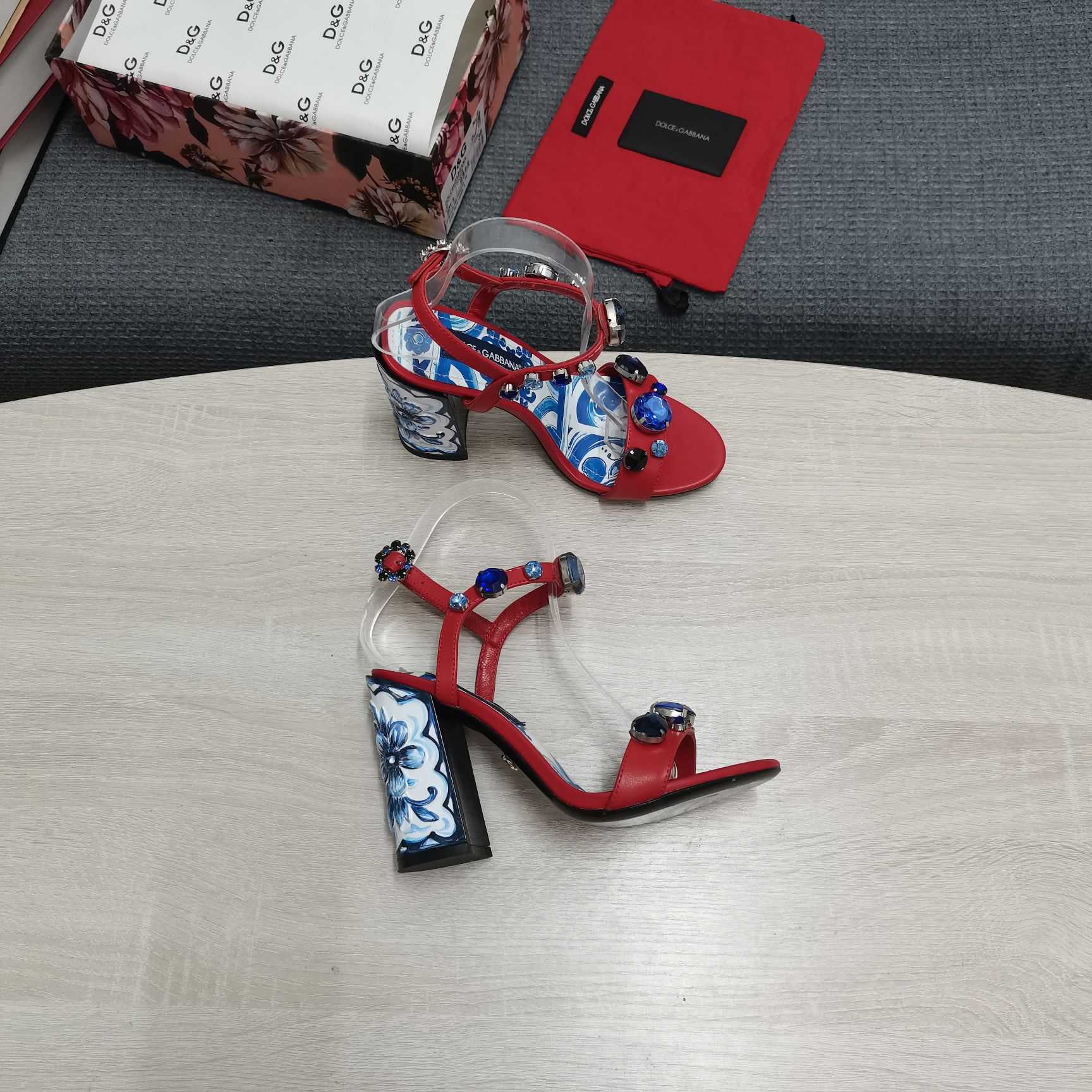 Dolce & Gabbana Patent Leather Sandals With Embroidery And Painted Heel - FashionPlug