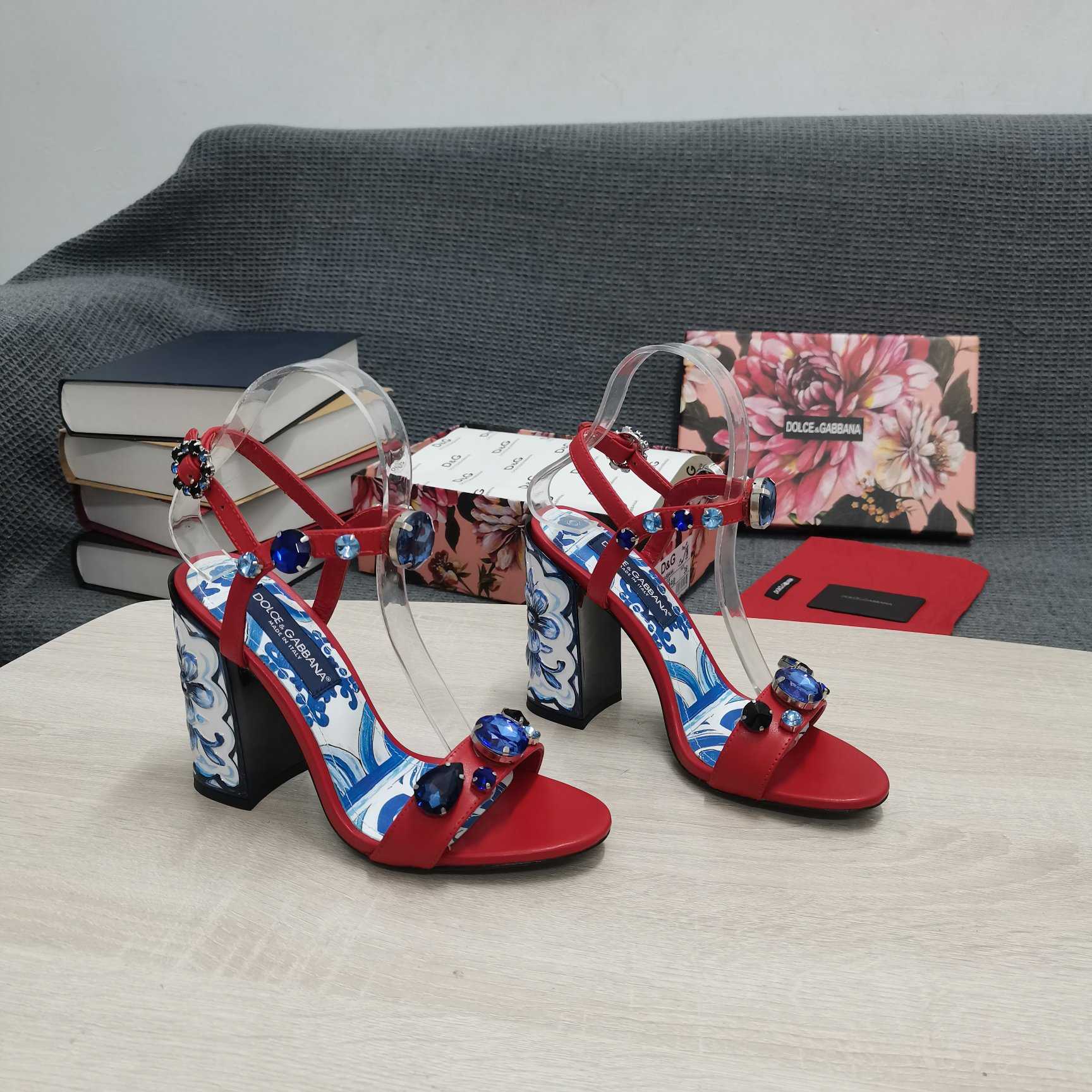 Dolce & Gabbana Patent Leather Sandals With Embroidery And Painted Heel - FashionPlug