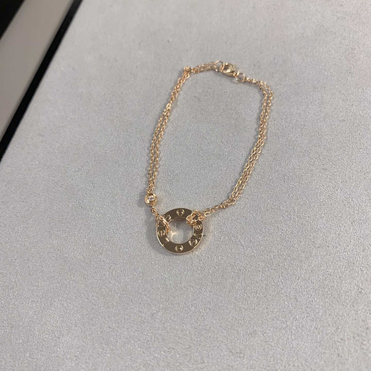 Cartier Love Bracelet - FashionPlug