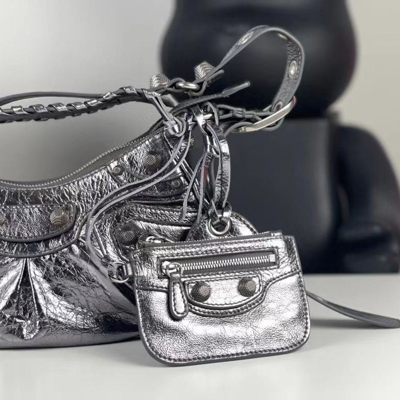 Balenciaga Le Cagole XS Shoulder Bag (26-16-10cm) - FashionPlug