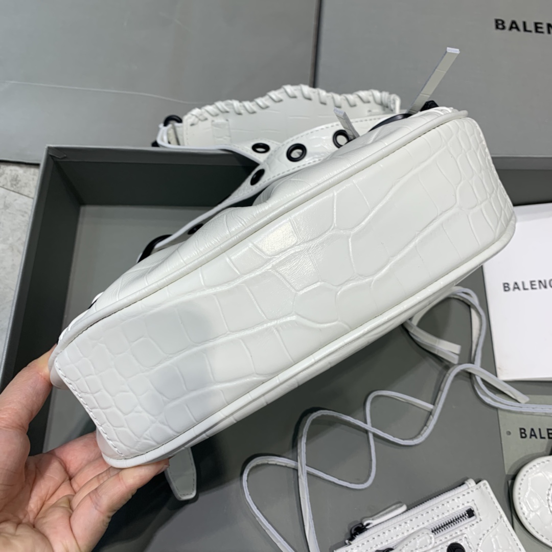 Balenciaga Le Cagole XS Shoulder Bag (26-12-6cm) - FashionPlug