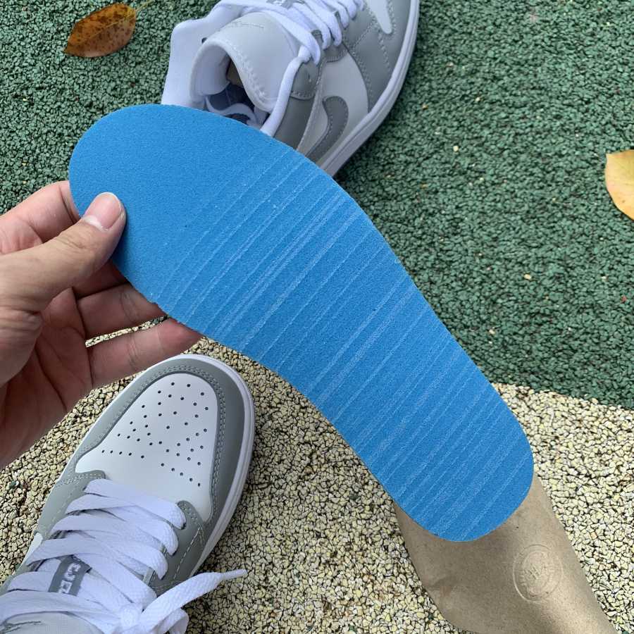 Air Jordan 1 Low White Wolf Grey Sneaker    DC0774-105 - FashionPlug