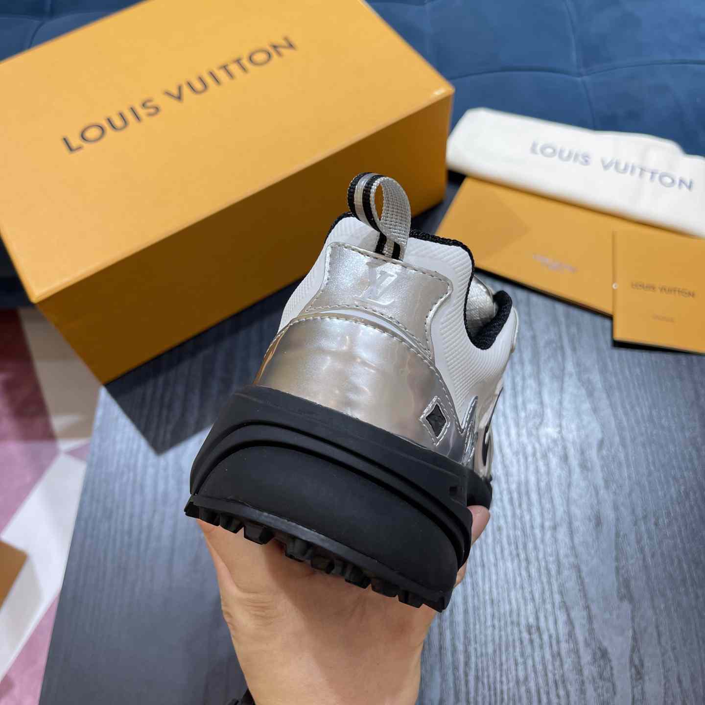 Louis Vuitton Runner Tatic Sneaker(Upon UK Size)     - FashionPlug