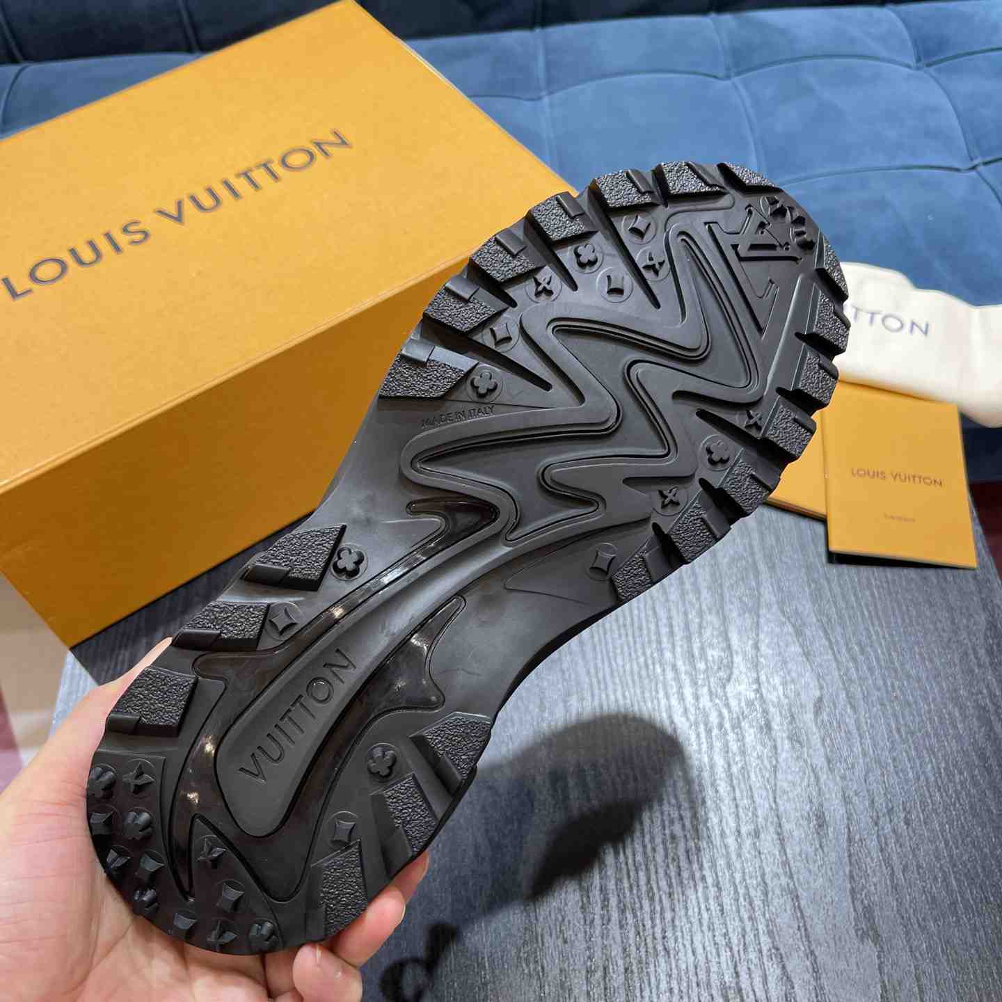 Louis Vuitton Runner Tatic Sneaker(Upon UK Size)     - FashionPlug