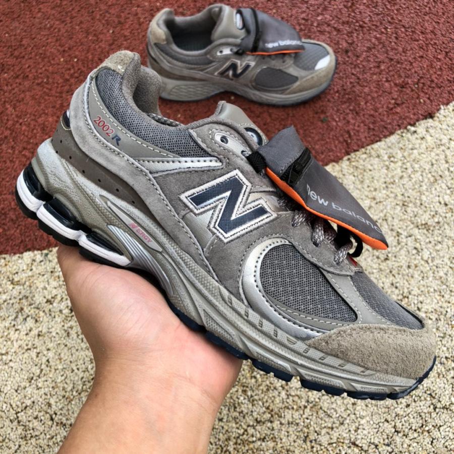 New Balance 2002R 'Grey'Sneakers                  M2002RVA - FashionPlug