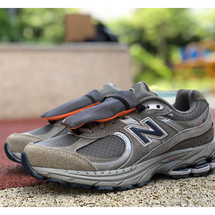 New Balance 2002R 'Grey'Sneakers                  M2002RVA - FashionPlug