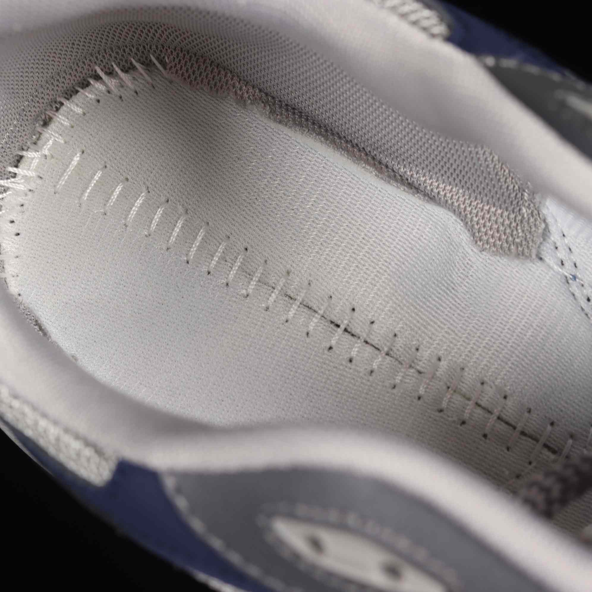New Balance NB990 Sneakers           M990GJ3 - FashionPlug