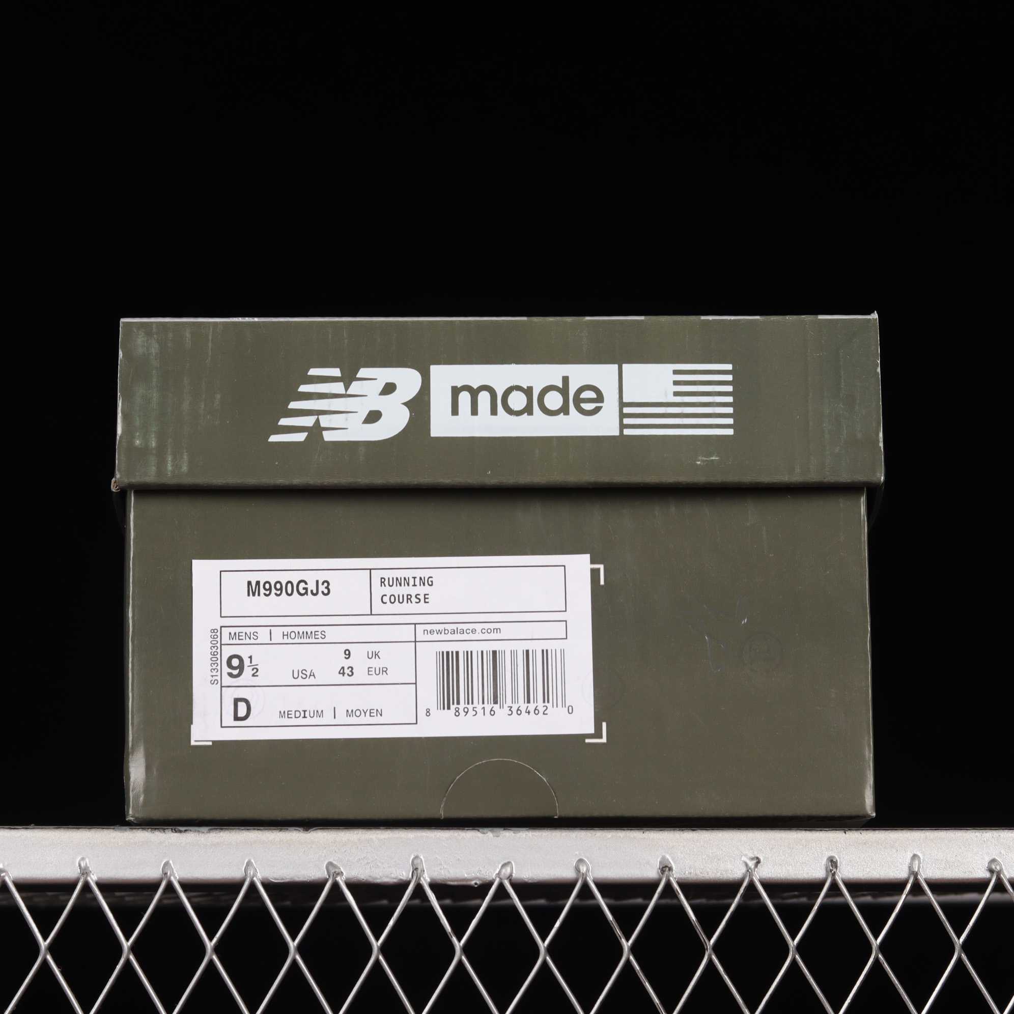 New Balance NB990 Sneakers           M990GJ3 - FashionPlug