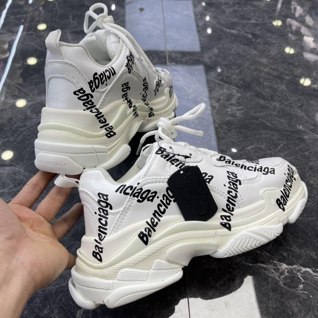 Balenciaga Triple S Logotype Sneaker In White And Black Technical Material - FashionPlug