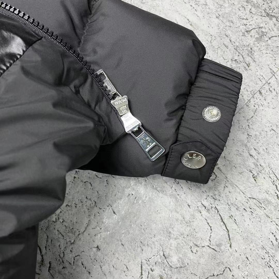 Moncler Cardere Short Down Jacket - FashionPlug