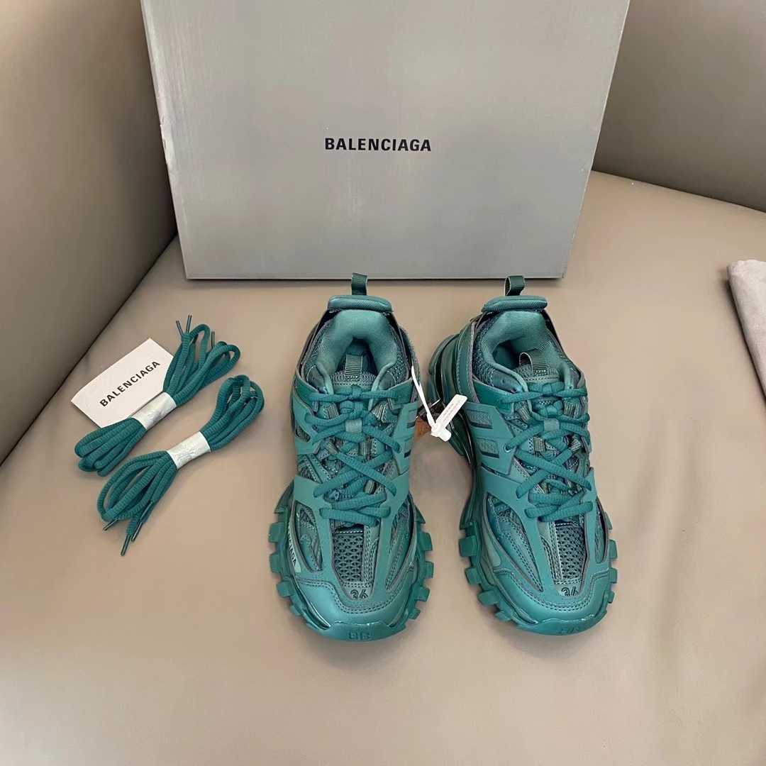 Balenciaga Track 3.0 Sneaker  - FashionPlug