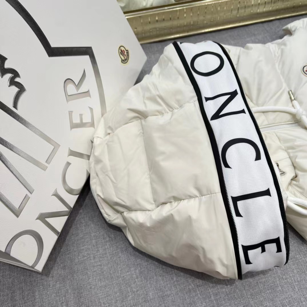 Moncler Cardamine Down Vest - FashionPlug