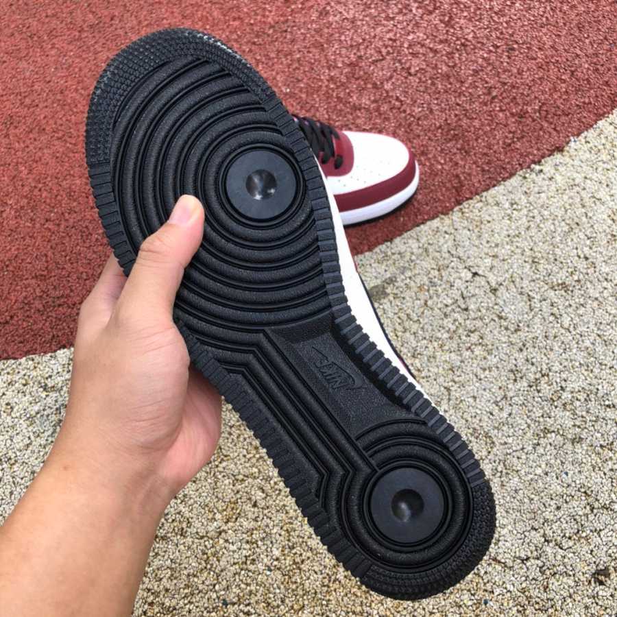 Nike Air Force 1 Low ’07 Sneaker      FD0300-600 - FashionPlug