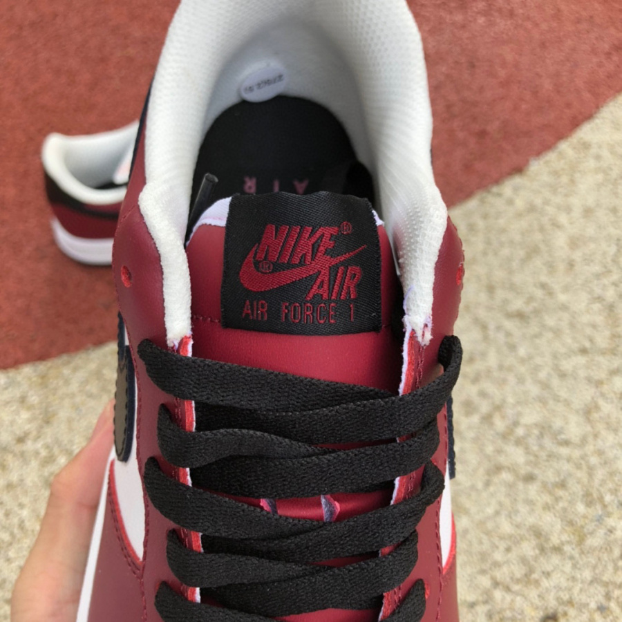 Nike Air Force 1 Low ’07 Sneaker      FD0300-600 - FashionPlug