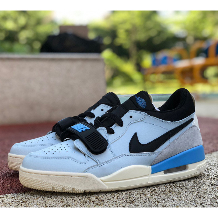 Air Jordan AJ312 Low Sneaker      CD7069-400 - FashionPlug