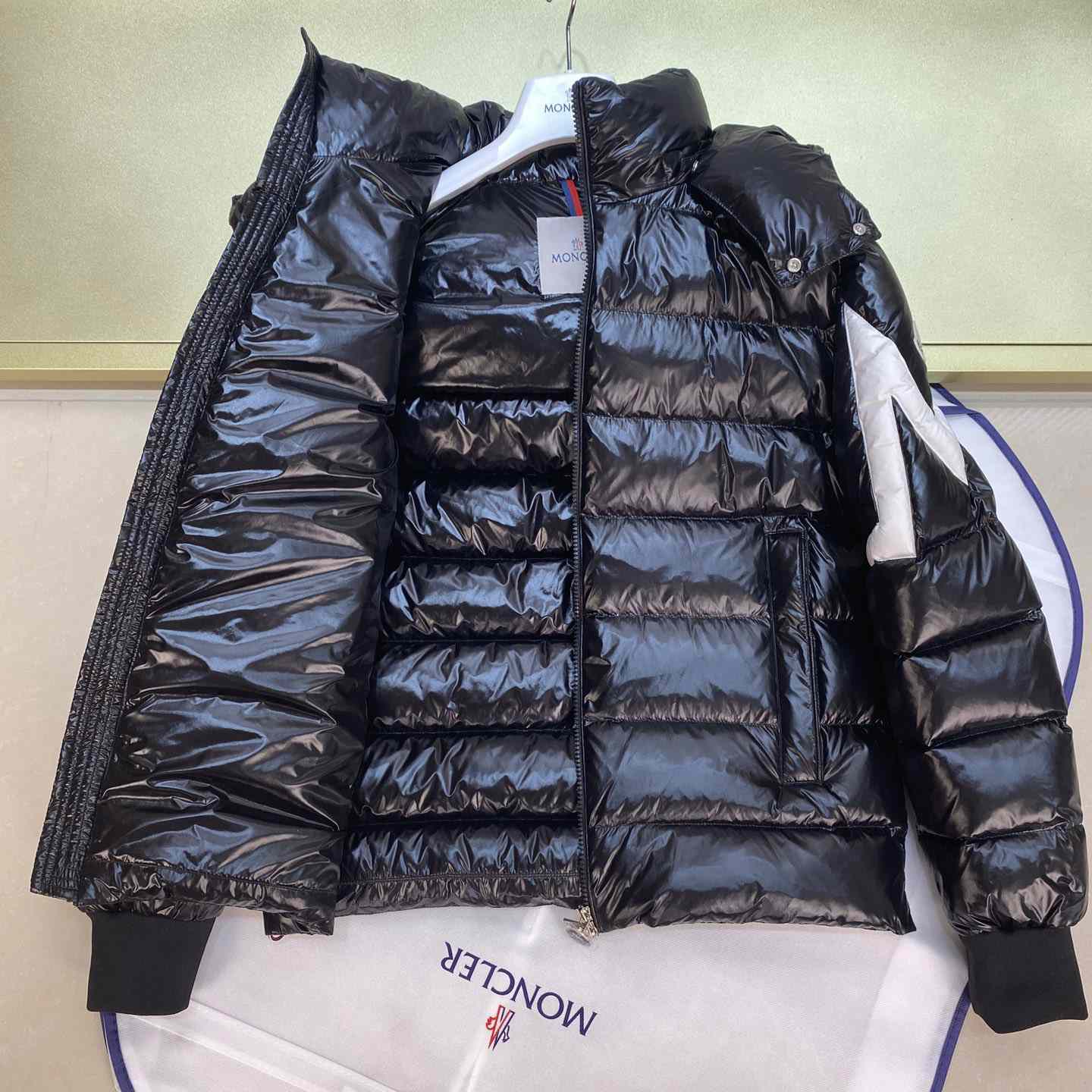 Moncler Corydale Short Down Jacket - FashionPlug