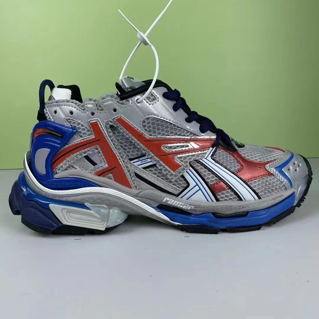 Balenciaga Runner Sneaker  - FashionPlug