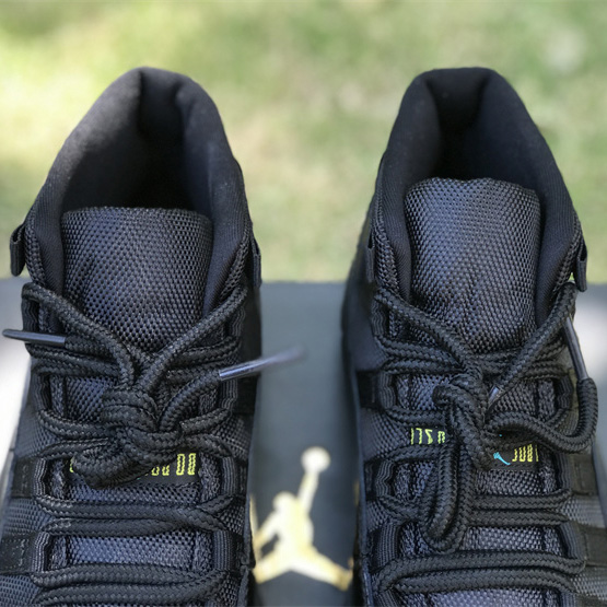 Air Jordan 11  Sneaker    378037-006 - FashionPlug