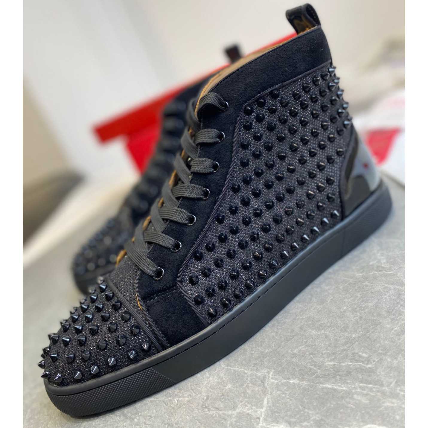 Christian Louboutin Sneaker  - FashionPlug