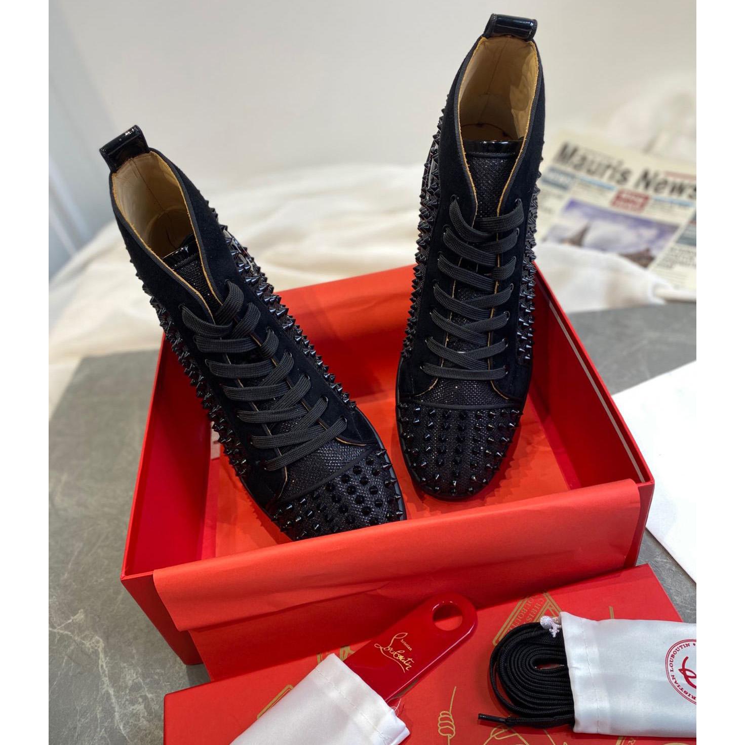 Christian Louboutin Sneaker  - FashionPlug