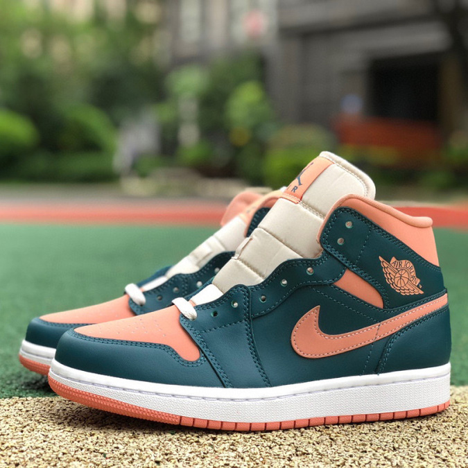 Air Jordan 1 Mid  Sneaker      BQ6472-30811 - FashionPlug
