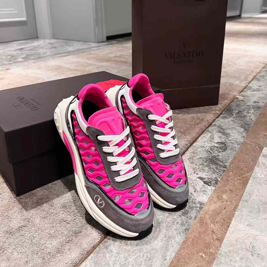 Valenti  Ready Go Runner Sneaker In Fabric And Leather - FashionPlug