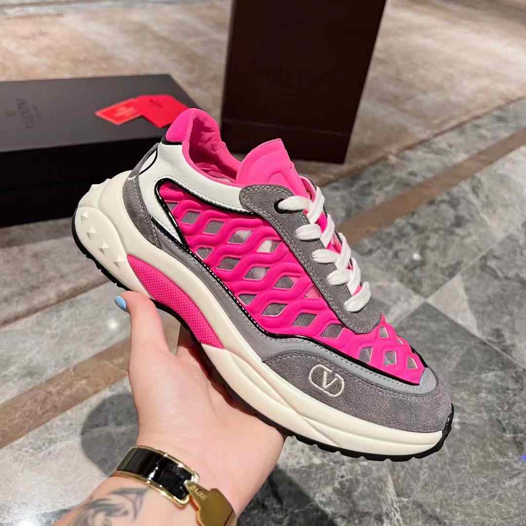 Valenti  Ready Go Runner Sneaker In Fabric And Leather - FashionPlug